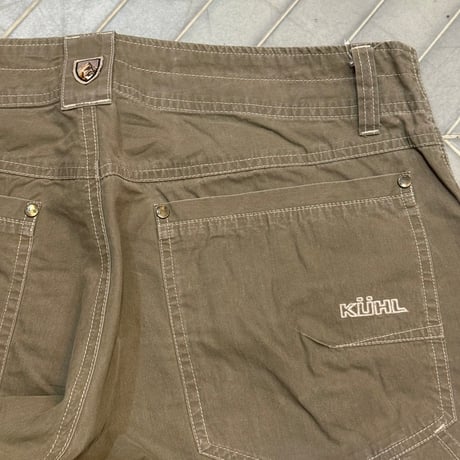 KÜHL  軽量アウトドアパンツ