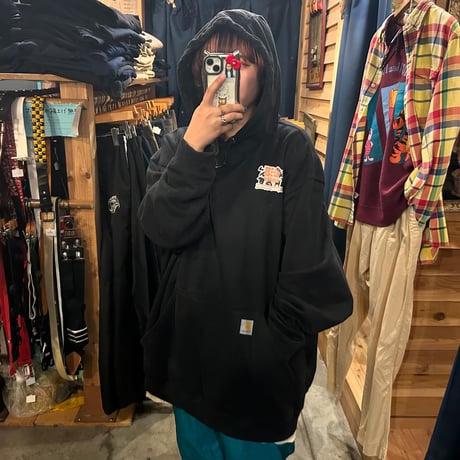 Carhartt アニマルプリントフーディー