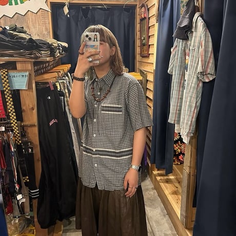 ポイントデザインチェックシャツ