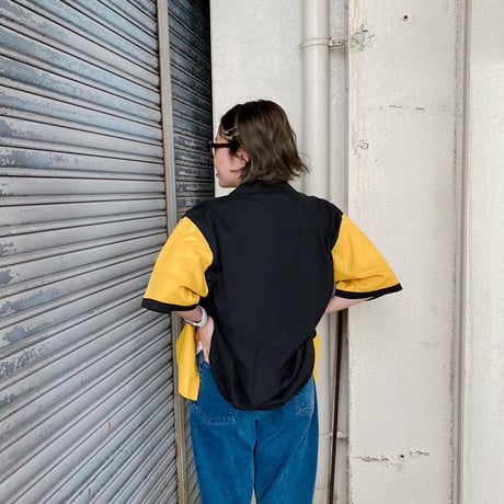 イエローボーリングシャツ