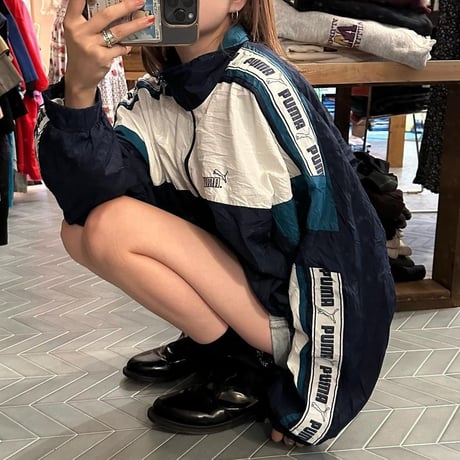 PUMAナイロンジャケット
