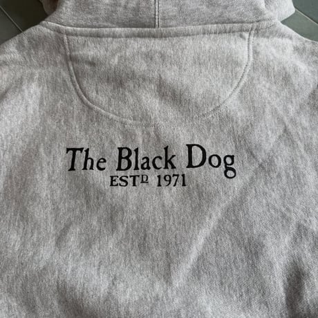 THE BLACK DOG プリントパーカー