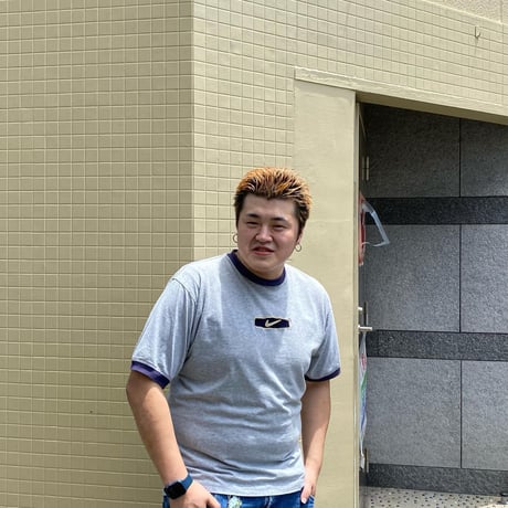 NIKEリンガーtシャツ