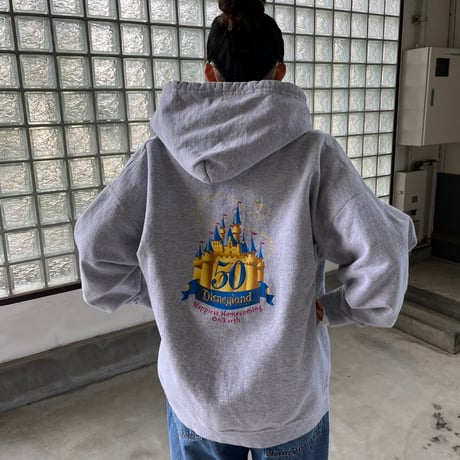 Disney プリントジップパーカー
