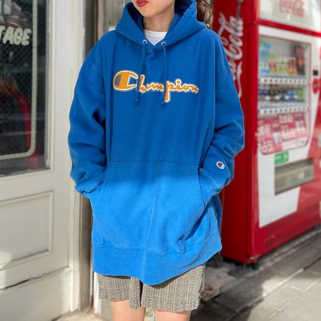 Champion reverse weaveパーカー