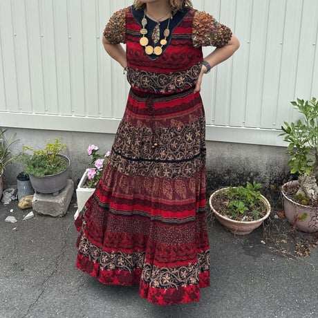 総柄ノースリーブワンピース