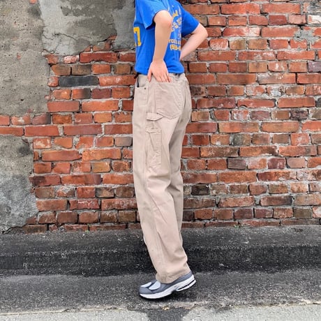 carharttダック地ペインターパンツ