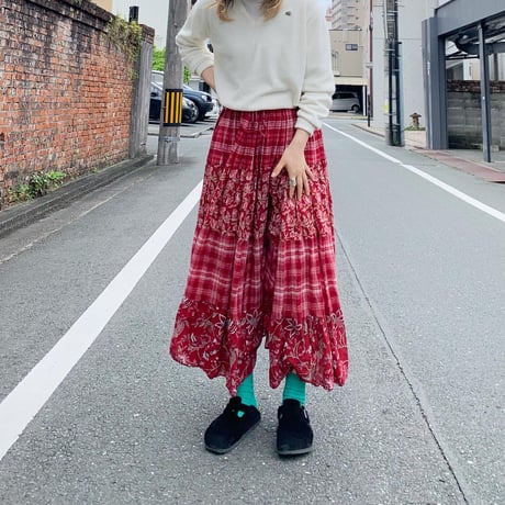切り替えデザインスカート