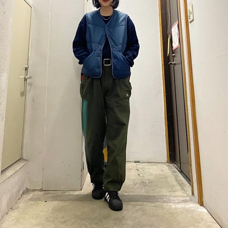 中綿ダウンベスト