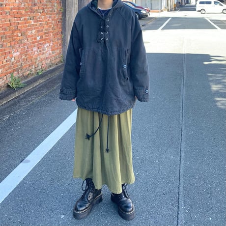 中綿編み上げプルオーバー