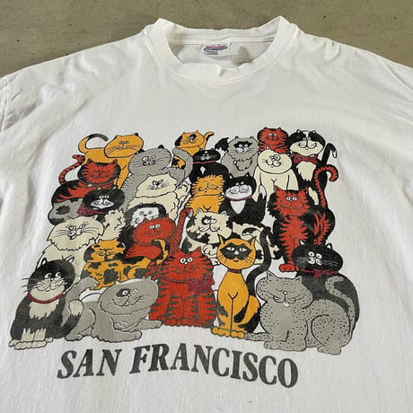 ねこちゃんいっぱいTシャツ
