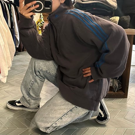 adidas ハーフジップスウェット