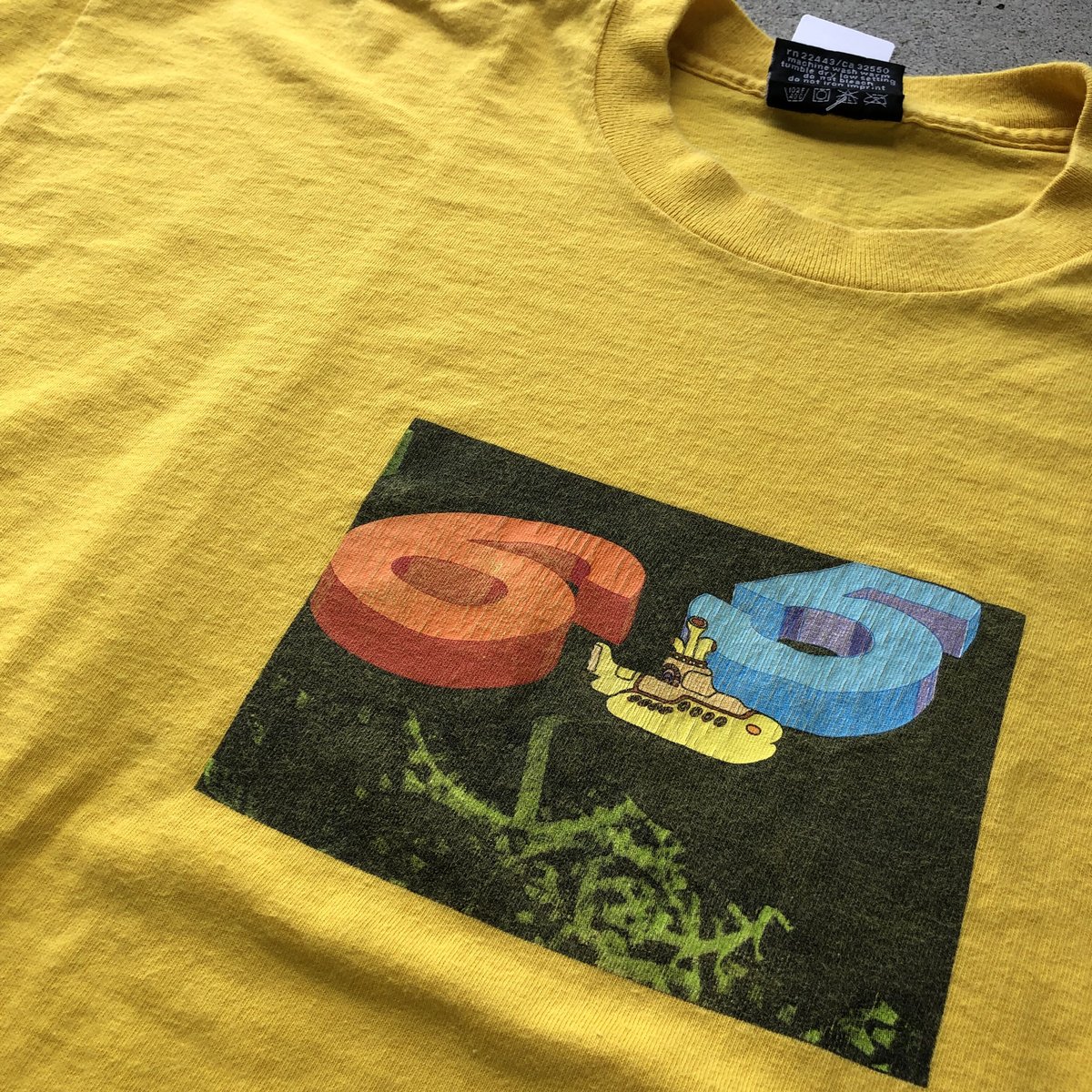 00'sUSA製 QUIKSILVER×THE BEATLES プリントT XL | CUS 00'sUSA製 QUIKSILVER×THE BEATLES プリントT XL | CUS