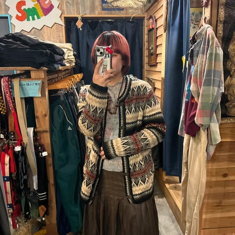総柄チロルカーディガン