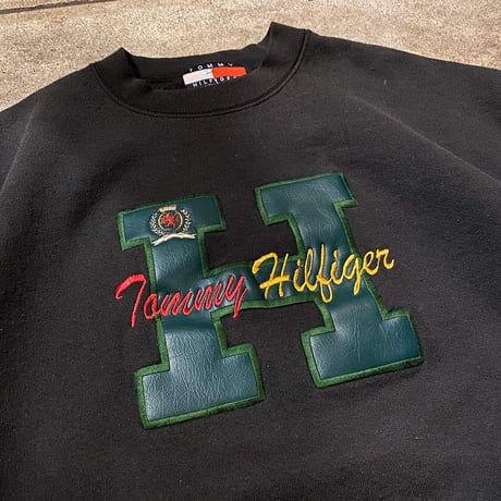 TOMMY HILFIGER　sweat