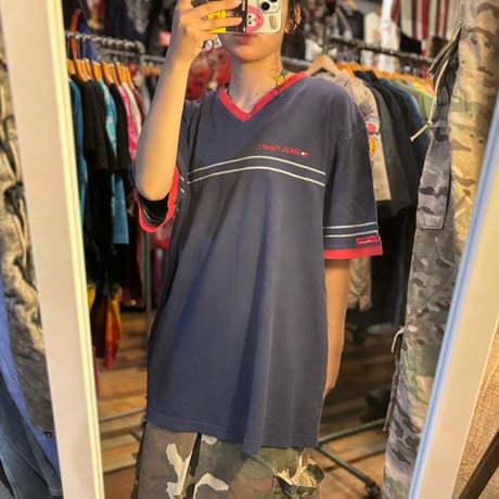 Tommy Jeans VネックTシャツ