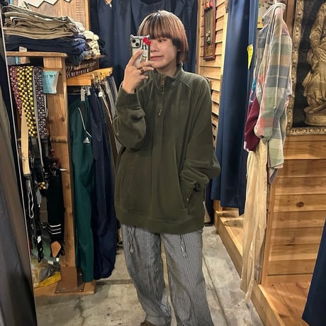 Carhartt ハーフジップスウェット