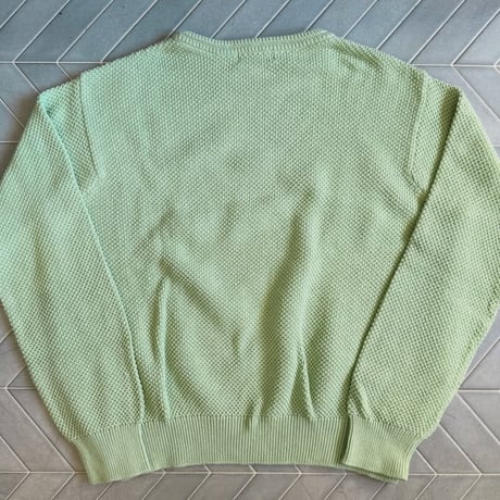 コットンクルーネックニット