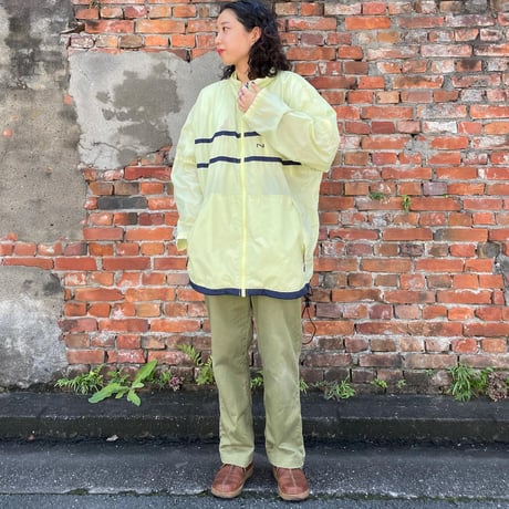 NIKEナイロンライトジャケット
