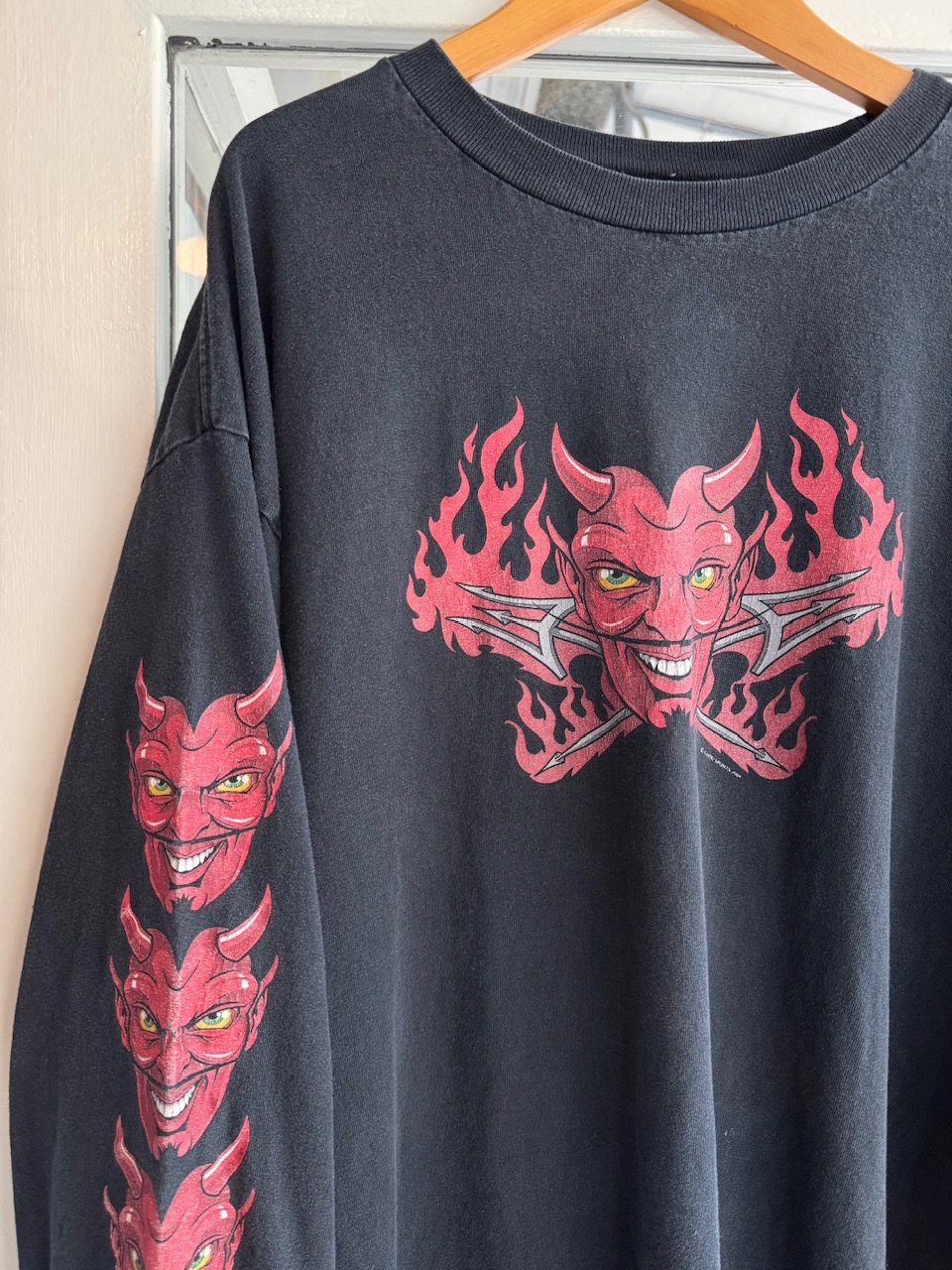 00s Y2K ハーレーダビッドソン　袖プリント　袖ファイヤー　ロンt 00s Y2K ハーレーダビッドソン 袖プリント 袖ファイヤー ロンt