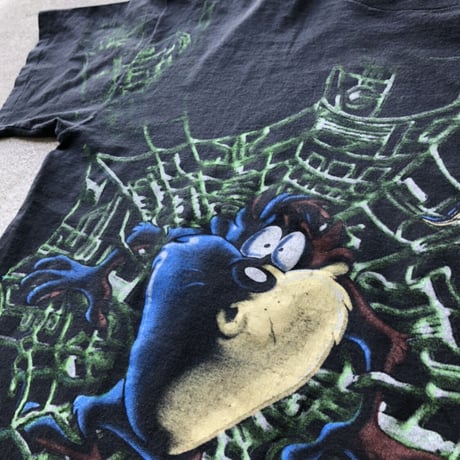 ルーニー・テューンズキャラTシャツ