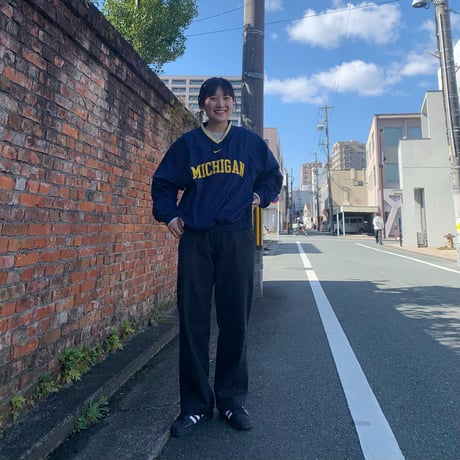 ミシガンＶネックナイロンプルオーバー