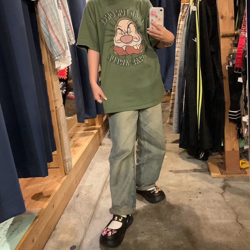 Hanes Disney 七人の小人 グランピー Tシャツ | CUSTOM FEVER