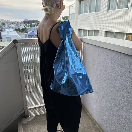 Mirror shopper