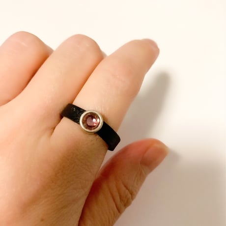 Otro accesorio / Leather belt ring B