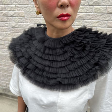 Tulle collar by Shino’s