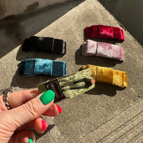 Velour ribbon clips