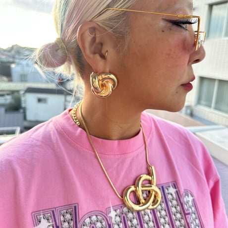Big knot necklace