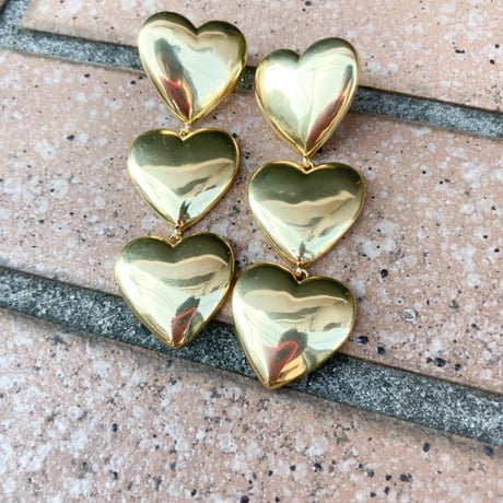 3 gold hearts earrings