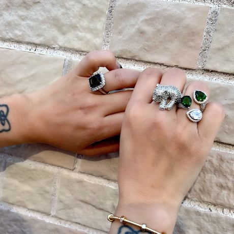 Healing panther ring
