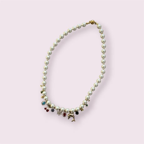 Brings u luck necklace
