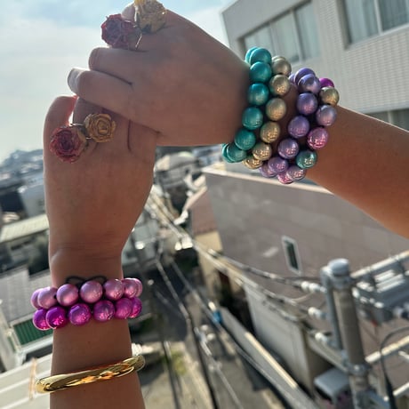 Pompom metallic bracelet