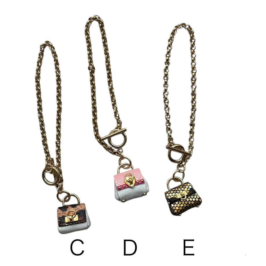 684957cedfdb4765cb191be2