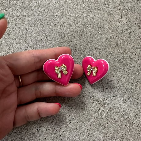 Pink heart design earrings
