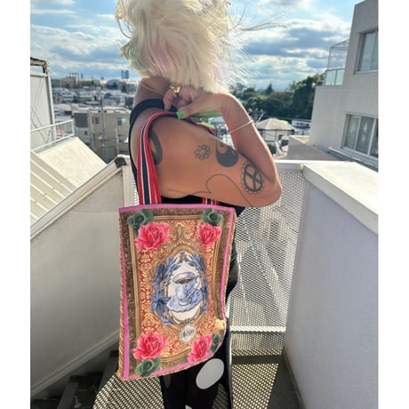 DIR69 x burself printed tote
