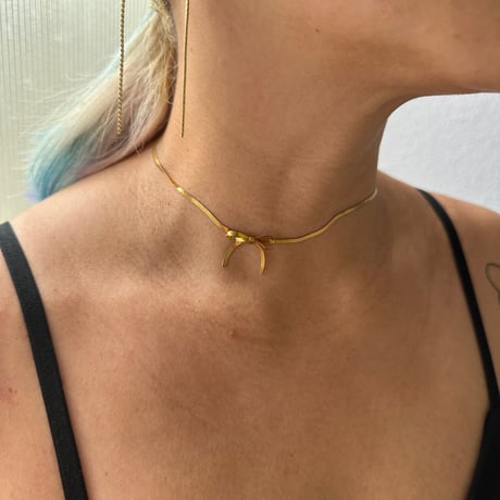 Stainless steel mini bow necklace