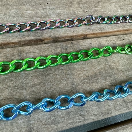 Colored chain necklace