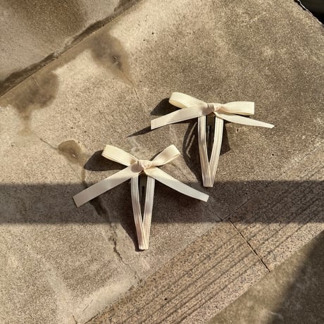 Ribbon hair pin