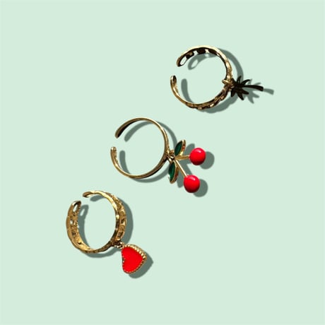 Lucky chain rings