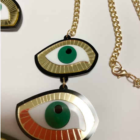 mirror eyes necklace