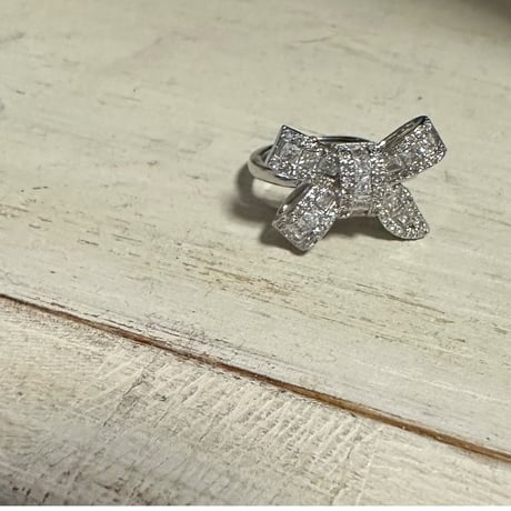Bijoux ribbon ring