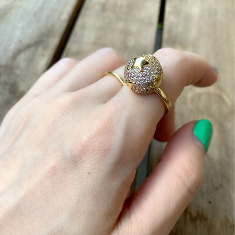 Bijoux ball ring