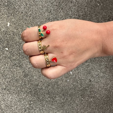 Lucky chain rings