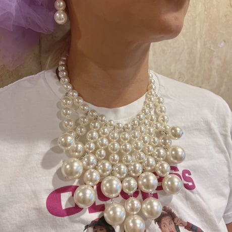 Pearl bib necklace and pierced earrings set