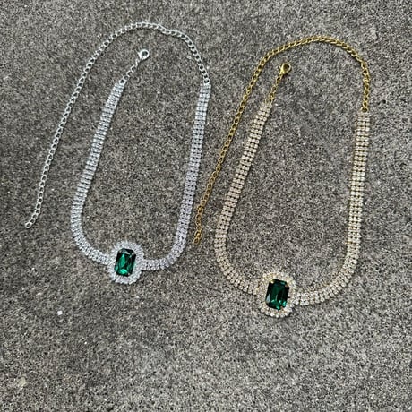 Liz choker