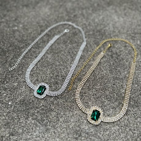 Liz choker